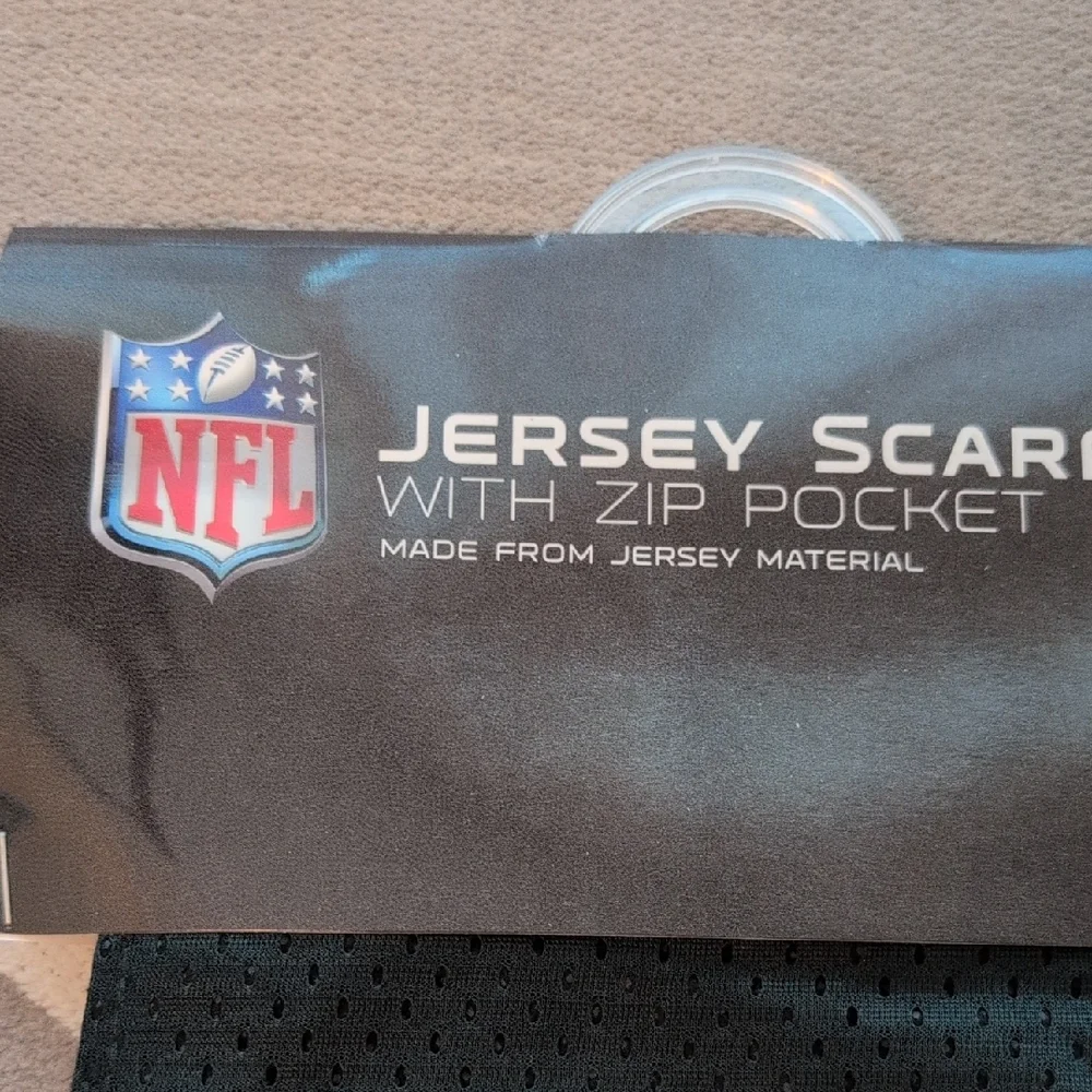 NFL New York Jets Jersey Scarf with Pocket NWT